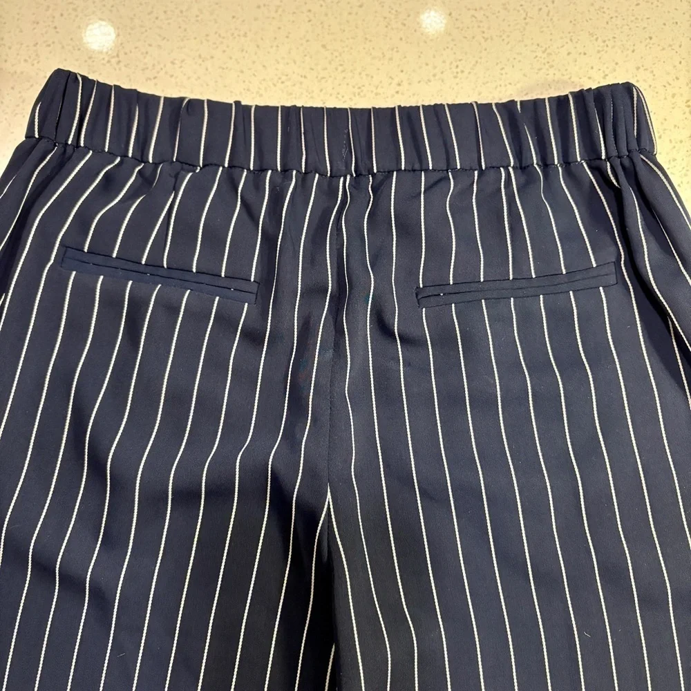 Trouve Navy & Ivory Emma Stripe Elastic Waist Joggers Size 00